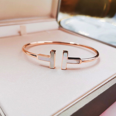 Μοντέρνο γυναικείο βολβό τύπου βραχιόλι - χρυσό και ασημί χρώμα