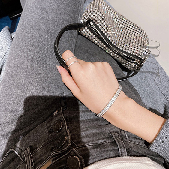 Naiste käevõru kolb dekoratiivkividega - kaks värvi