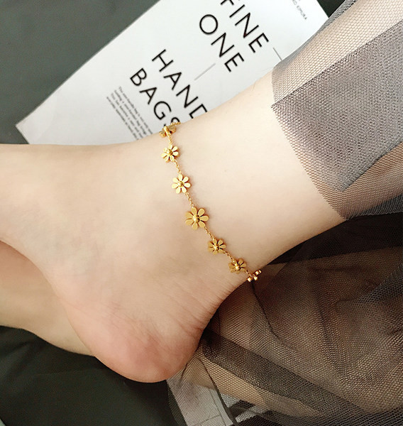 Μοντέρνο γυναικείο βραχιόλι για πόδια σε χρυσό χρώμα