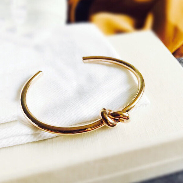 Γυναικείο καθημερινό βραχιόλι νέο μοντέλο