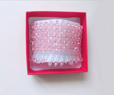 Φαρδύ βραχιόλι με χρωματιστές χάντρες