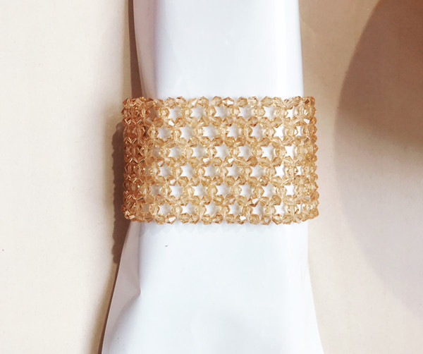 Κομψό γυναικείο βραχιόλι με χάντρες