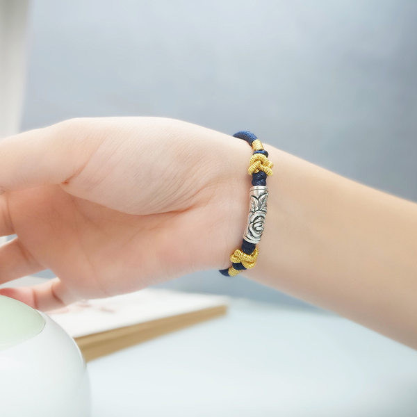 Ženska tekstilna narukvica - različite boje