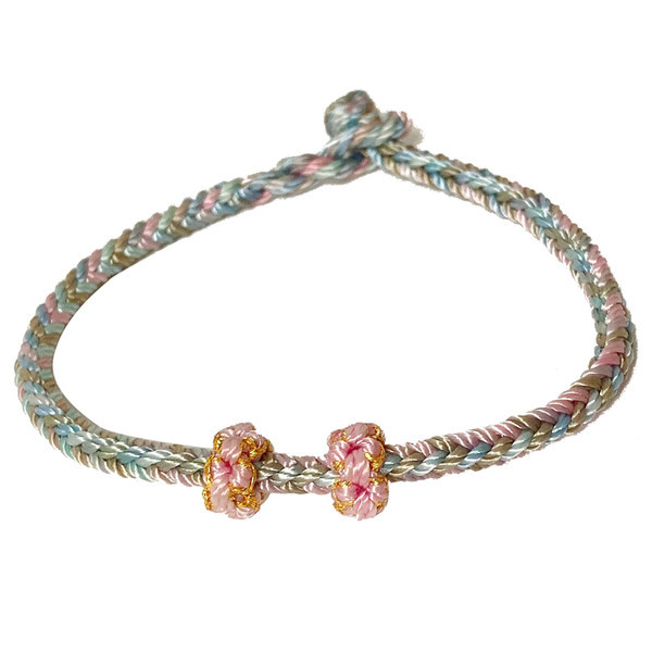 Uue mudeli naiste mitmes värvitoonis kootud käevõru