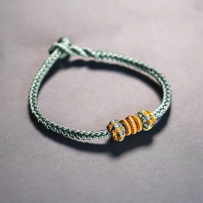 Υφασμάτινο βραχιόλι σε πολλά χρώματα