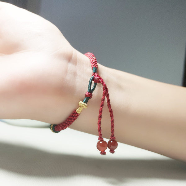 Ženska tekstilna narukvica