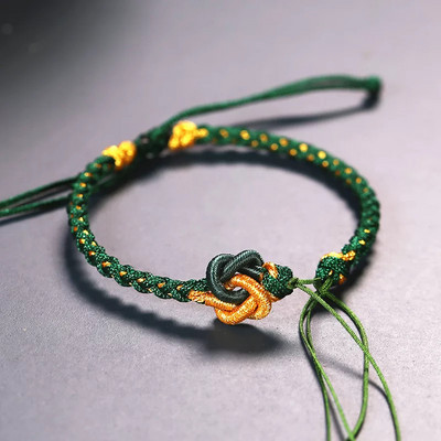 Naiste sõlmedega käevõru tekstiilist