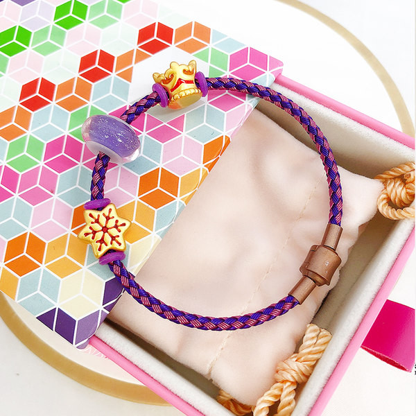 Γυναικείο υφασμάτινο βραχιόλι με μενταγιόν