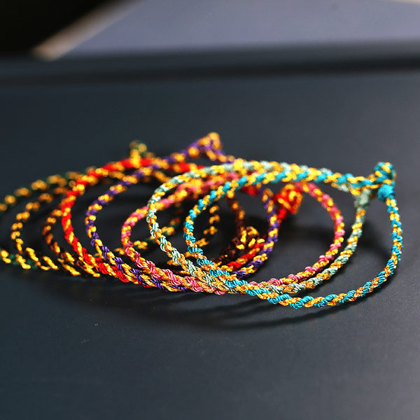 Šarena ženska narukvica od tekstila