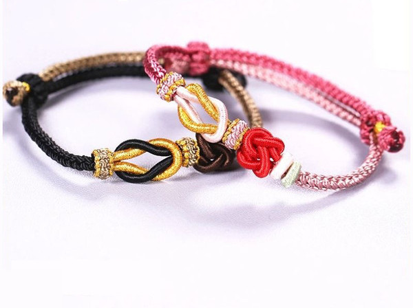 Moodne naiste silmkoeline käevõru uus mudel