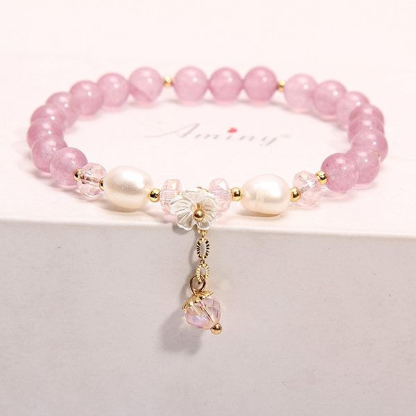 Καθημερινό βραχιόλι με χάντρες και μενταγιόν