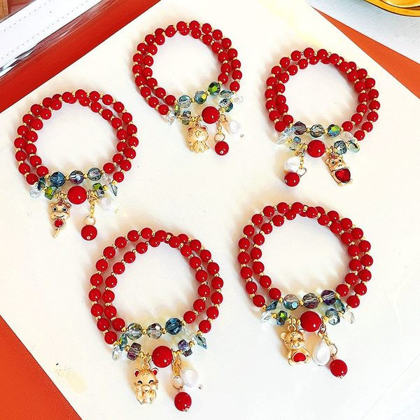 Γυναικείο βραχιόλι με χάντρες και μενταγιόν