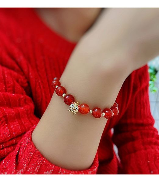 Γυναικείο βραχιόλι με μπορντό χάντρες