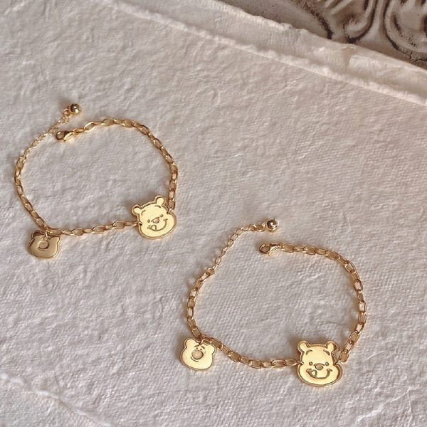 Γυναικείο βραχιόλι με μενταγιόν κατάλληλο για καθημερινή χρήση