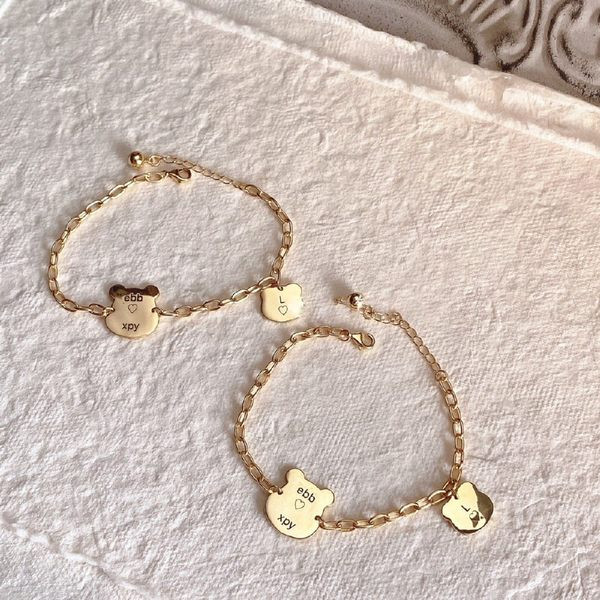 Γυναικείο βραχιόλι με μενταγιόν κατάλληλο για καθημερινή χρήση