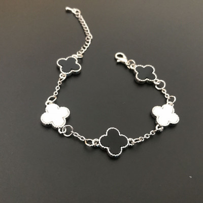 Γυναικείο ντελικάτο βραχιόλι σε χρυσό και ασημί χρώμα