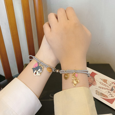 Igapäevane ripatsidega käevõru