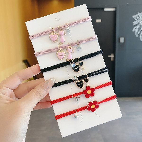 Igapäevane ripatsidega käevõru