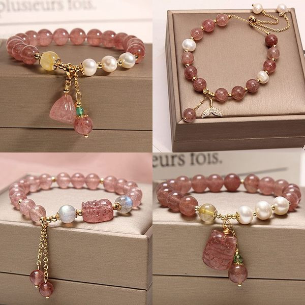 Ženska narukvica sa perlama i privjeskom novi model