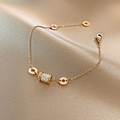 Γυναικείο κομψό και κομψό βραχιόλι με διακοσμητικές πέτρες