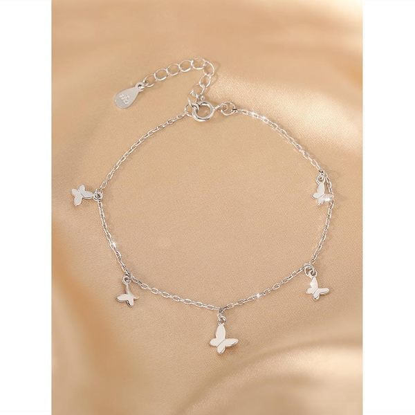 Λεπτό βραχιόλι με μενταγιόν - πεταλούδα