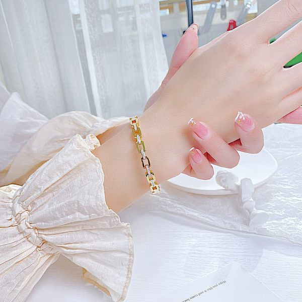 Νέο μοντέλο γυναικείο βραχιόλι με  διακοσμητικές πέτρες