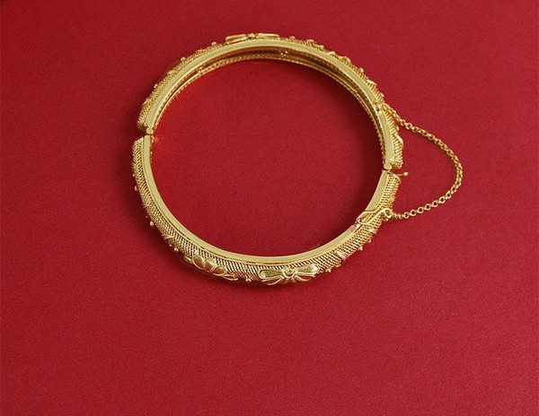 Γυναικείο μπρασελέ  - χρυσό χρώμα