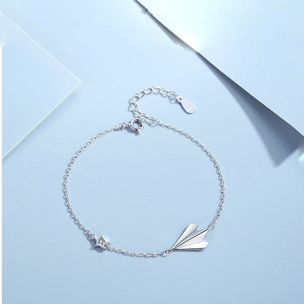 Γυναικείο ασημένιο βραχιόλι με 3D διακόσμηση