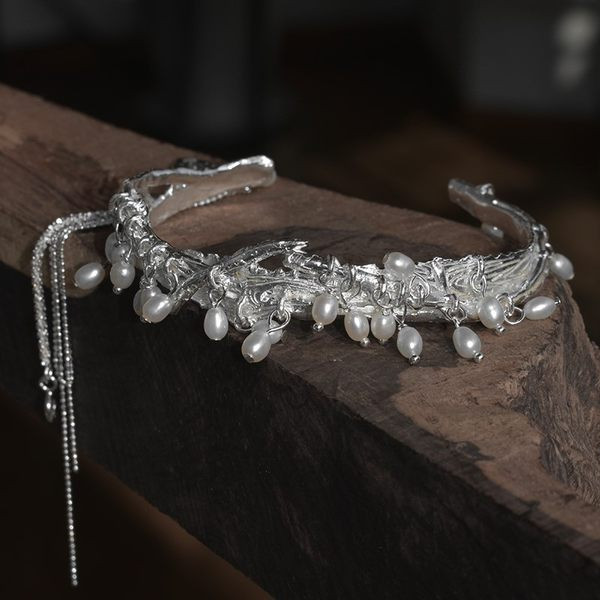 Ογκομετρικό γυναικείο βραχιόλι με πέρλες