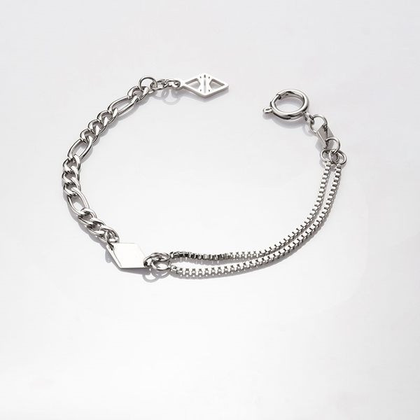Ασημένιο βραχιόλι με μεγάλη πλέξη για γυναίκες