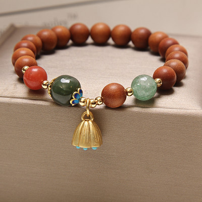 Naiste käevõru värviliste helmestega ja erinevate mudelitega ripats