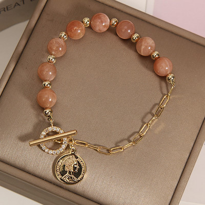 Naiste käevõru värviliste helmestega ja erinevate mudelitega ripats