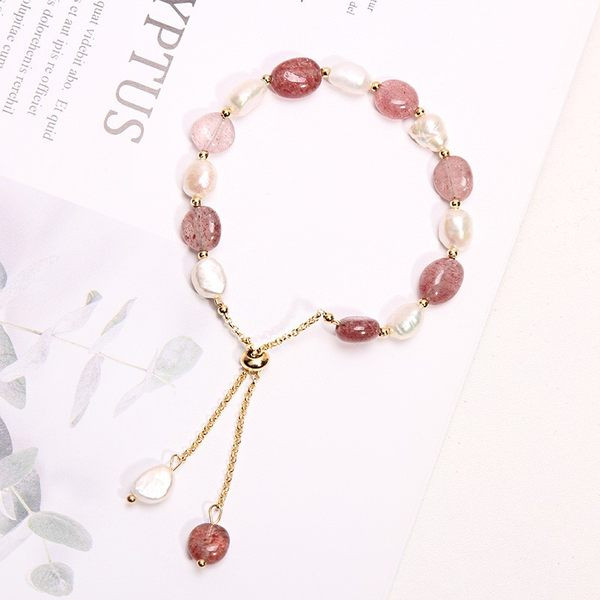 Nježna ženska narukvica u boji perli