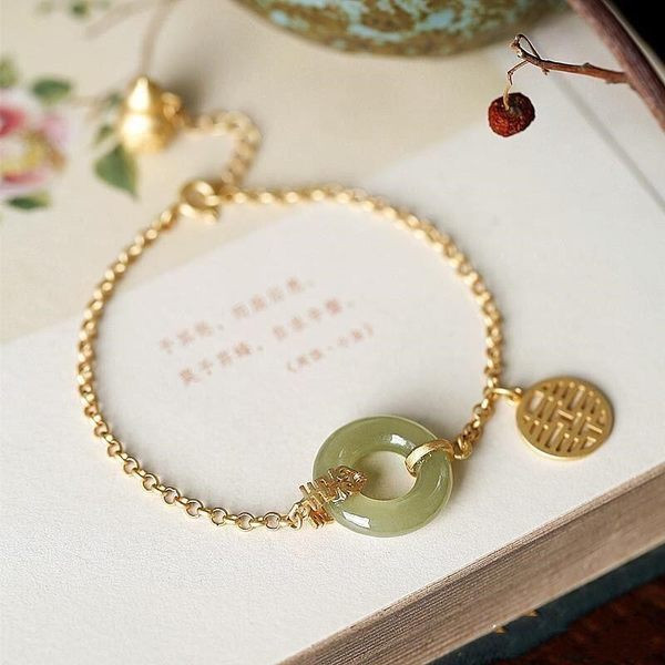 Χρυσό χρώμα βραχιόλι με μενταγιόν