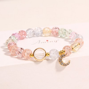 Καθημερινό βραχιόλι με χάντρες και μενταγιόν