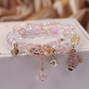 Naiste igapäevane käevõru helmeste ja ripatsidega