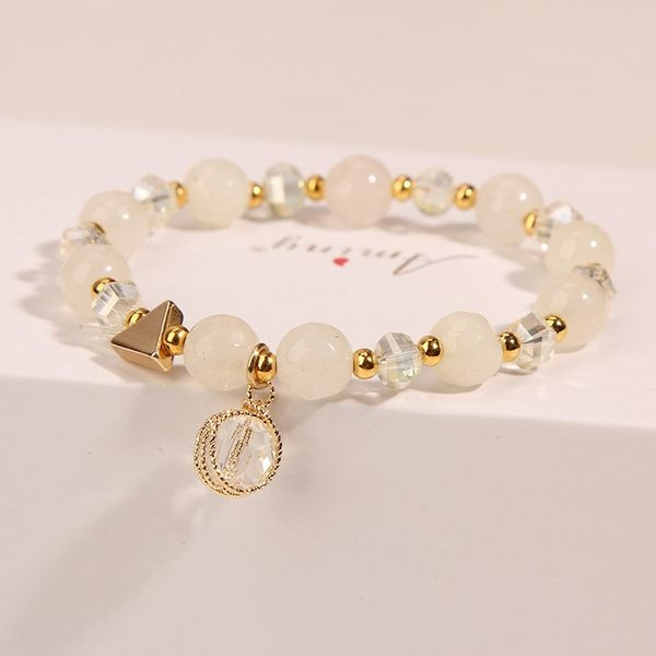 Naiste igapäevane käevõru helmeste ja ripatsidega