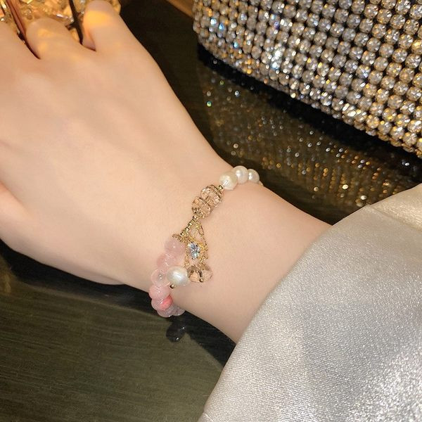 Ženska narukvica sa bisernim privjeskom