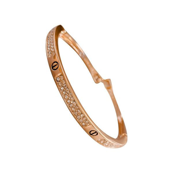 Ženska narukvica sa ukrasnim kamenčićima