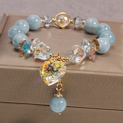 Μοντέρνο γυναικείο βραχιόλι με πέτρες και μενταγιόν