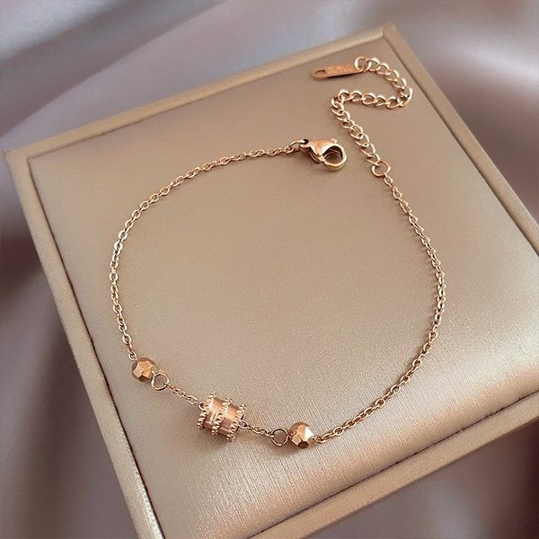 Γυναικείο χρυσό χρώμα  βραχιόλι με διακόσμηση