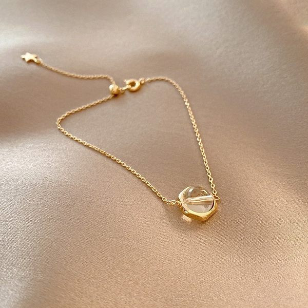 Γυναικείο βραχιόλι με λευκή διακοσμητική πέτρα και μενταγιόν