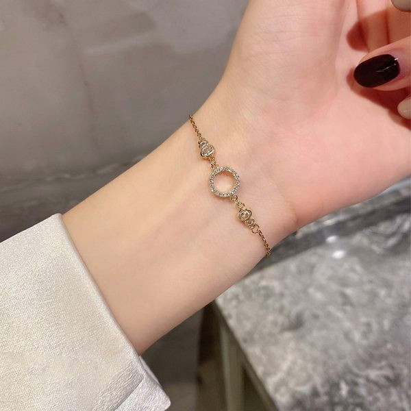 Õrn naiste kuldse värvi käevõru