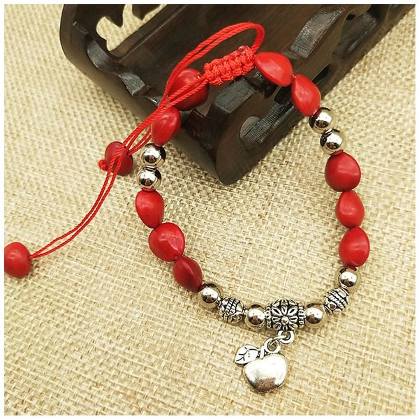 Ženska svakodnevna narukvica s perlama i privjeskom