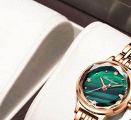 Νέο μοντέλο γυναικείου ρολόι από ανοξείδωτο ατσάλι με διακοσμητικές πέτρες