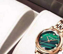 Νέο μοντέλο γυναικείου ρολόι από ανοξείδωτο ατσάλι με διακοσμητικές πέτρες