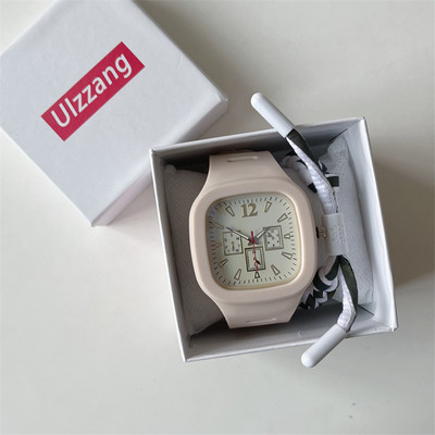 Καθημερινό γυναικείο ρολόι με τετράγωνο σχήμα