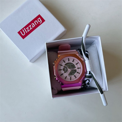 Γυναικείο αθλητικό ρολόι με στρογγυλό σχήμα και λουράκι σιλικόνης