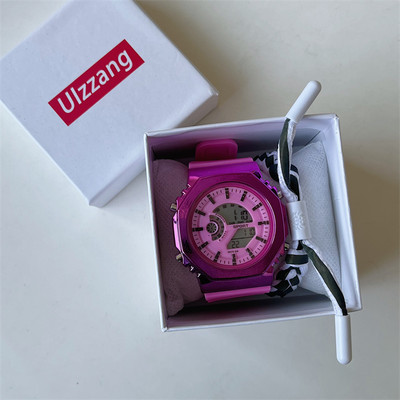 Γυναικείο αθλητικό ρολόι με στρογγυλό σχήμα και λουράκι σιλικόνης