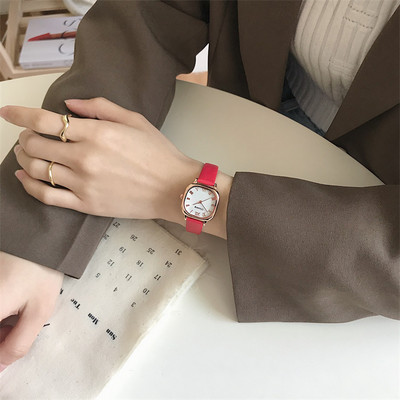 Νέο μοντέλο ρολογιού με λουράκι από οικολογικό δέρμα σε πολλά χρώματα